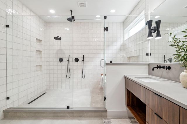 3411 Stonewall Street, Houston, TX 77020