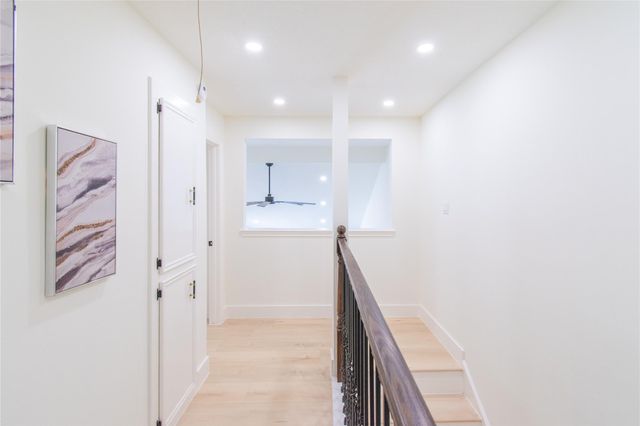 727 Bunker Hill Road 43, Houston, TX 77024