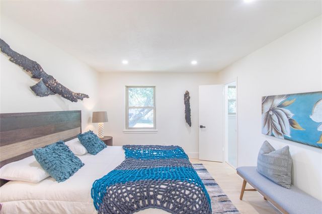 727 Bunker Hill Road 43, Houston, TX 77024