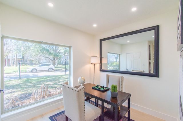 727 Bunker Hill Road 43, Houston, TX 77024