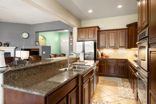 3789 Isabella St, West Sacramento, CA 95691