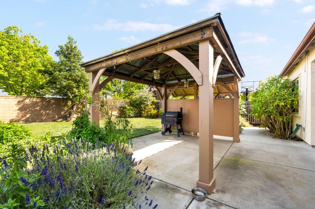 3789 Isabella St, West Sacramento, CA 95691