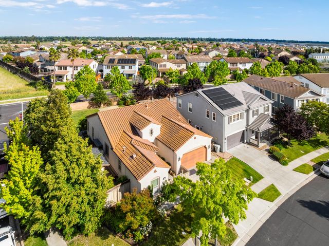 3789 Isabella St, West Sacramento, CA 95691