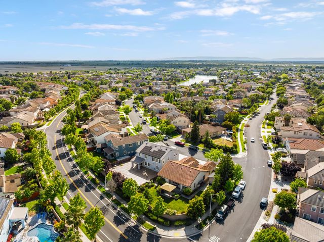 3789 Isabella St, West Sacramento, CA 95691