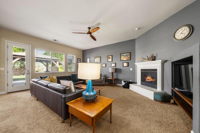 3789 Isabella St, West Sacramento, CA 95691