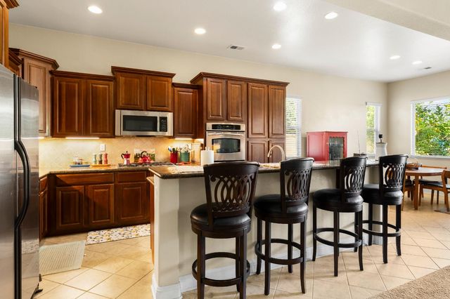 3789 Isabella St, West Sacramento, CA 95691