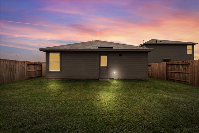 207 Farray Forest Lane, Magnolia, TX 77354