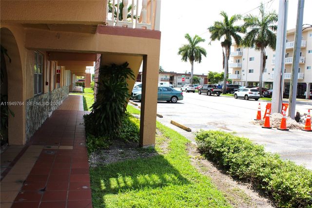 1154 W 35th St 221, Hialeah, FL 33012
