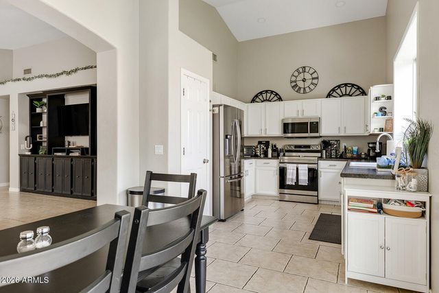 7246 E LOMITA Avenue, Mesa, AZ 85209