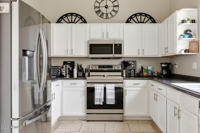 7246 E LOMITA Avenue, Mesa, AZ 85209