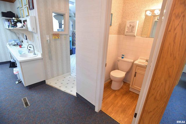 600 S 4th St Ste A, Pekin, IL 61554