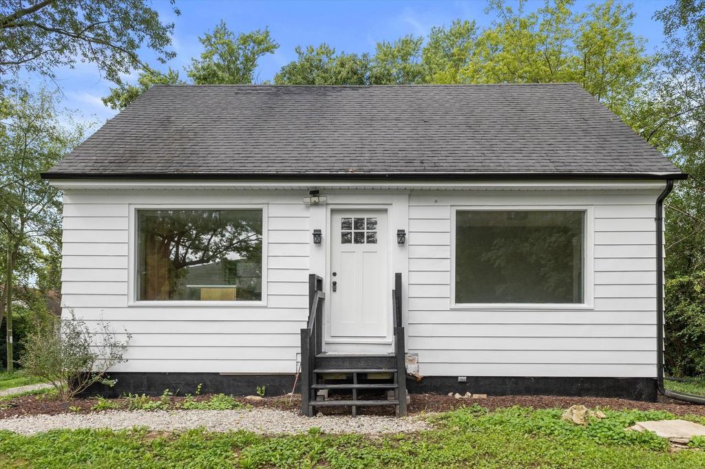 W136N9033 Highway 145, Menomonee Falls, WI 53051