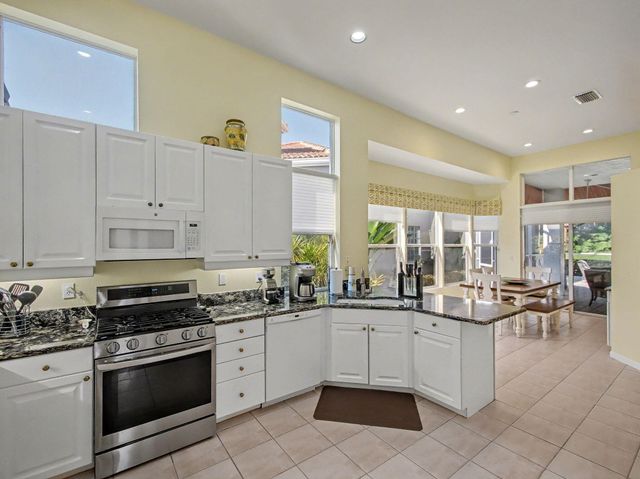 320 Sunset Bay Lane, Palm Beach Gardens, FL 33418