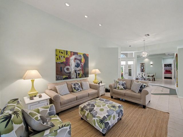 320 Sunset Bay Lane, Palm Beach Gardens, FL 33418