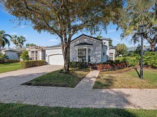 320 Sunset Bay Lane, Palm Beach Gardens, FL 33418