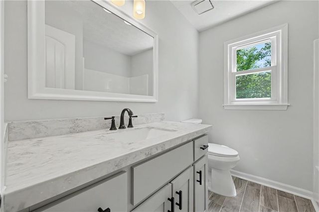 1312 Smokerise Lane, Auburn, GA 30011
