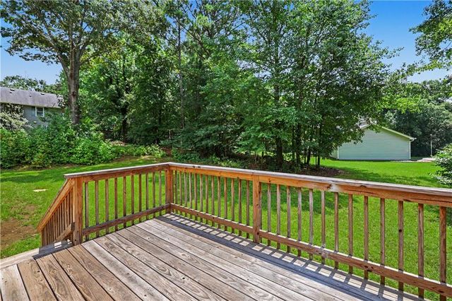 1312 Smokerise Lane, Auburn, GA 30011