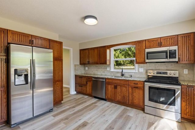 14806 E 200th Street, Peculiar, MO 64078