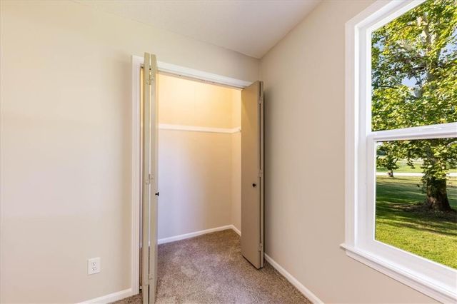 14806 E 200th Street, Peculiar, MO 64078