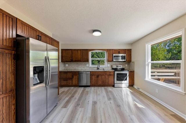 14806 E 200th Street, Peculiar, MO 64078