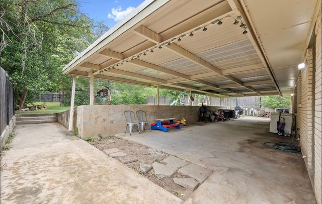 3904 Glenwood Drive, Brownwood, TX 76801