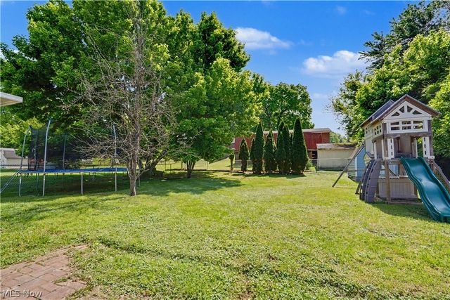 2802 16th Avenue, Vienna, WV 26105