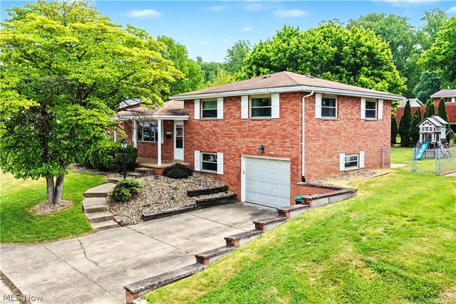 2802 16th Avenue, Vienna, WV 26105