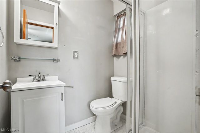 2802 16th Avenue, Vienna, WV 26105