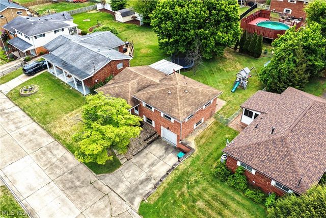 2802 16th Avenue, Vienna, WV 26105