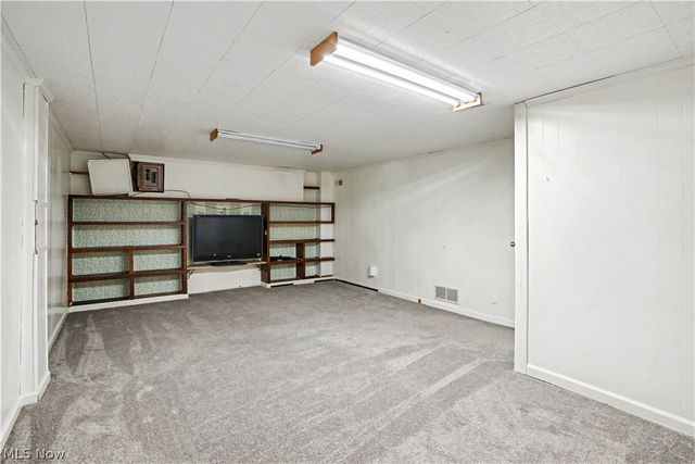 2802 16th Avenue, Vienna, WV 26105