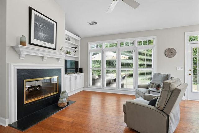 5335 Briarleigh Close, Dunwoody, GA 30338