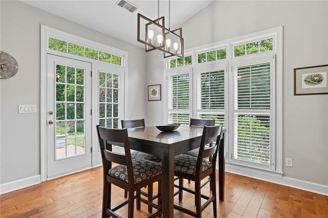 5335 Briarleigh Close, Dunwoody, GA 30338