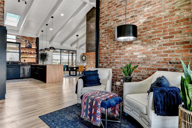 1612 W Washington Street, Sherman, TX 75092