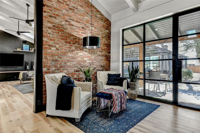 1612 W Washington Street, Sherman, TX 75092