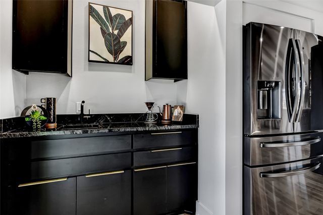 1612 W Washington Street, Sherman, TX 75092