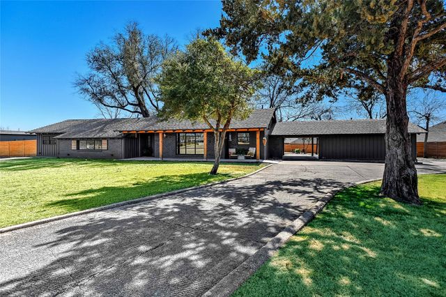 1612 W Washington Street, Sherman, TX 75092