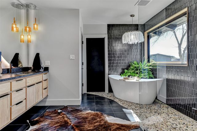 1612 W Washington Street, Sherman, TX 75092