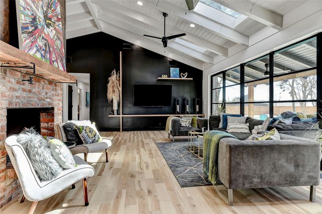 1612 W Washington Street, Sherman, TX 75092