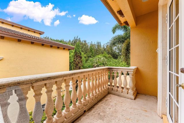 210 NE 69th Circle, Boca Raton, FL 33487