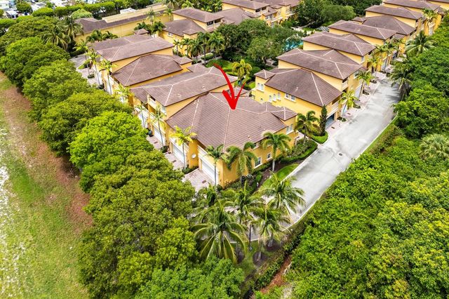 210 NE 69th Circle, Boca Raton, FL 33487