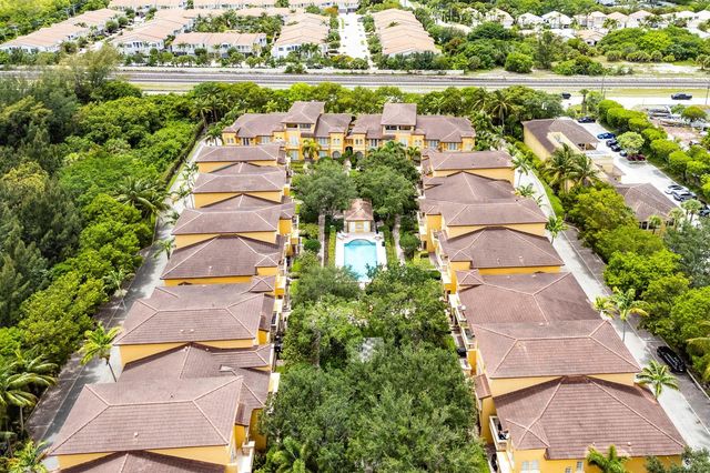 210 NE 69th Circle, Boca Raton, FL 33487