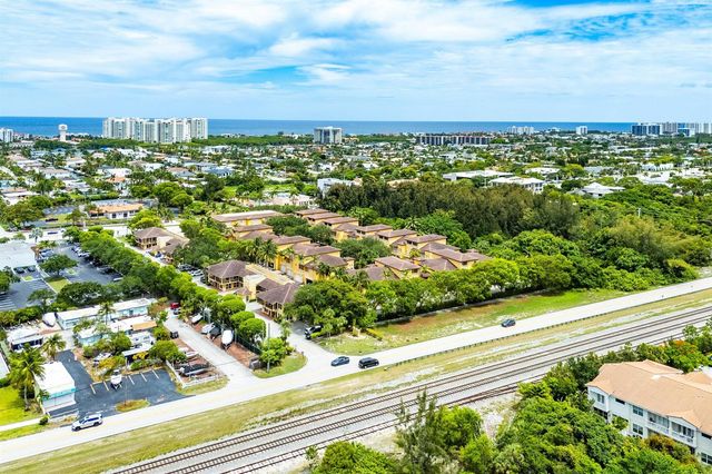 210 NE 69th Circle, Boca Raton, FL 33487