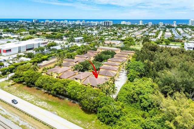 210 NE 69th Circle, Boca Raton, FL 33487