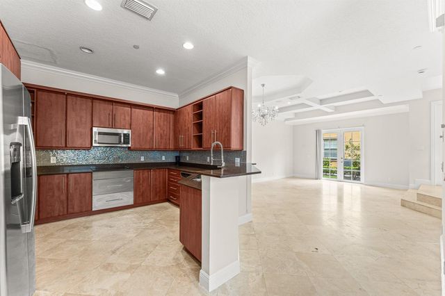 210 NE 69th Circle, Boca Raton, FL 33487