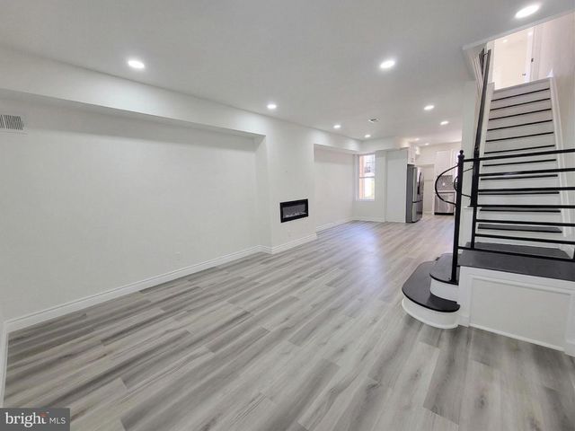 5430 N 11TH ST, Philadelphia, PA 19141