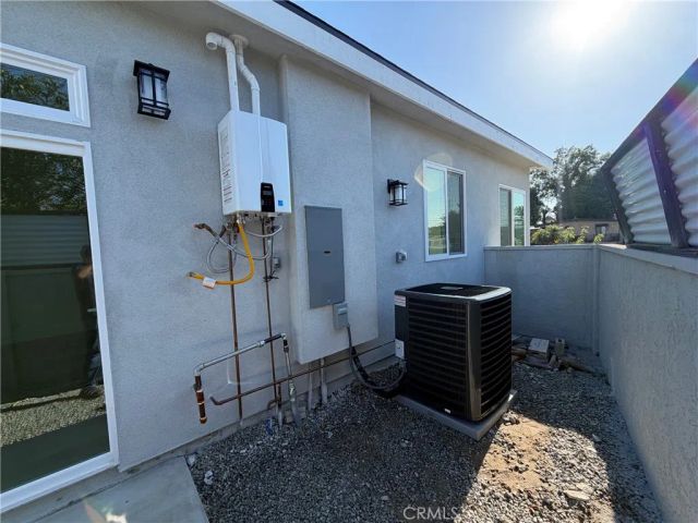 17908 Gard, Artesia, CA 90701