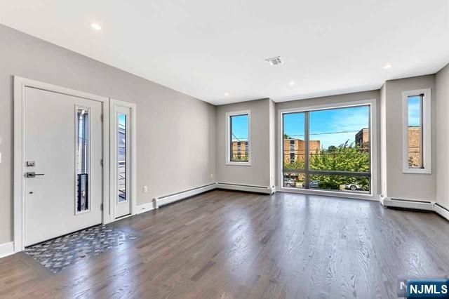 420 Glen Avenue A, Palisades Park, NJ 07650