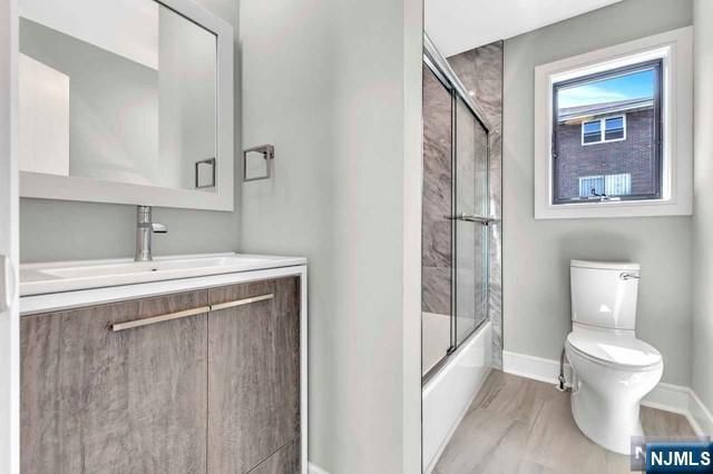 420 Glen Avenue A, Palisades Park, NJ 07650