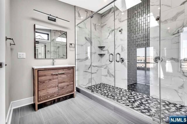 420 Glen Avenue A, Palisades Park, NJ 07650
