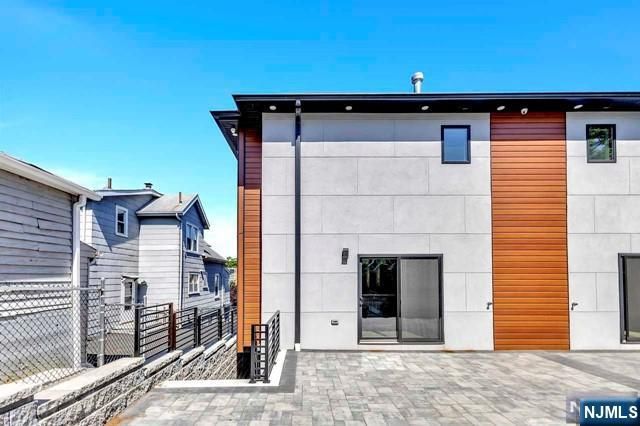 420 Glen Avenue A, Palisades Park, NJ 07650